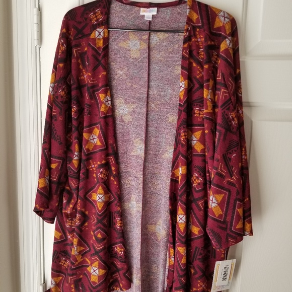 LuLaRoe Sweaters - 😍Lindsay NWT Large
